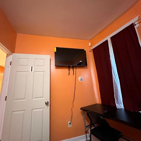 Fidellia Iron Room, Queen Bed Minutes From Newark Liberty International Airport And Newark Penn Station Ngoại thất bức ảnh